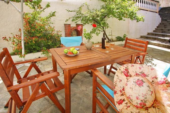Terrace/Patio 9 of 9