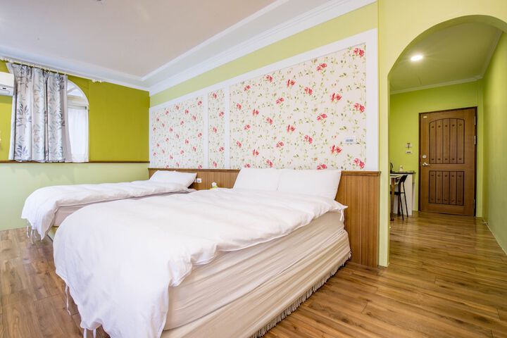 Room 20 of 39