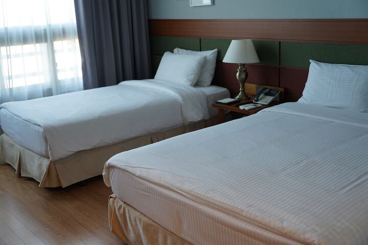 Room 3 of 21
