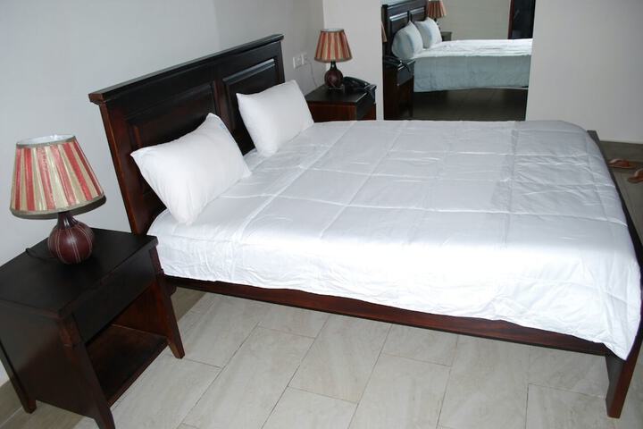 Room 14 of 114