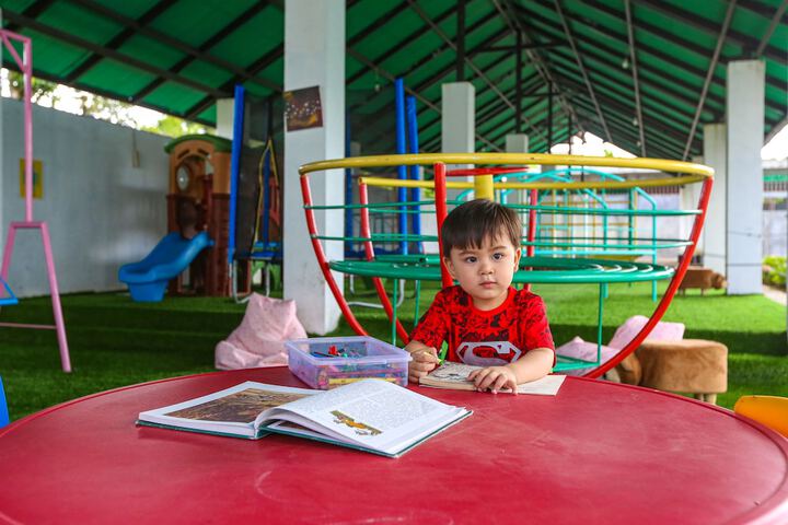 Childrens Activities 52 of 100