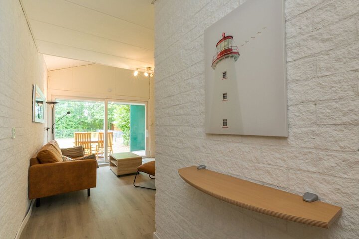 Room 13 of 26