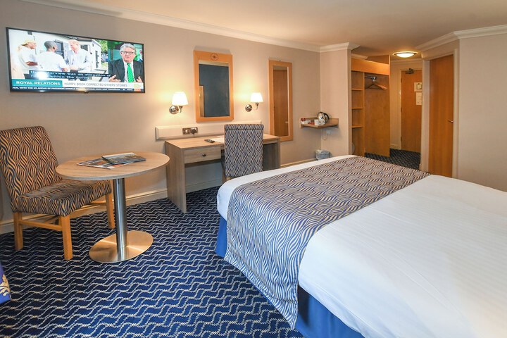 Room 78 of 216