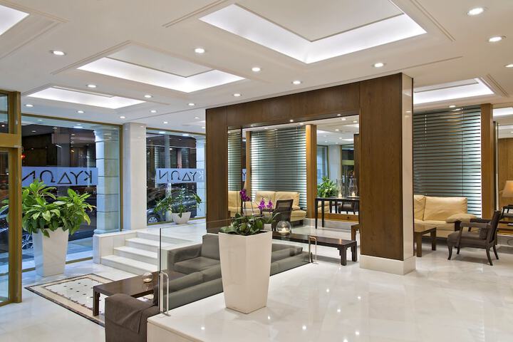 Entrance & Lobby