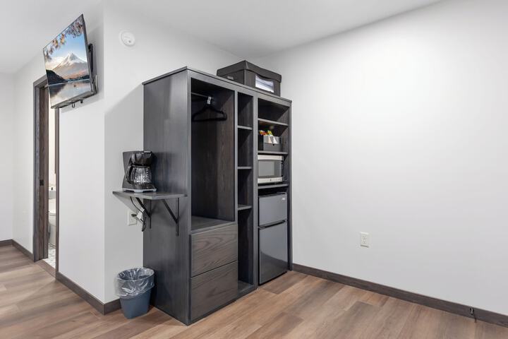 Room 14 of 24