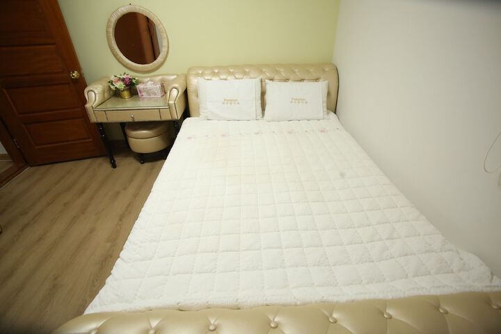 Room 38 of 82