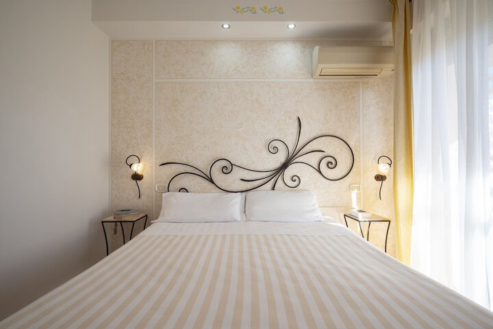 Room 17 of 133