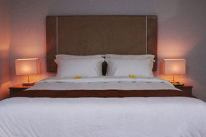 Room 5 of 15
