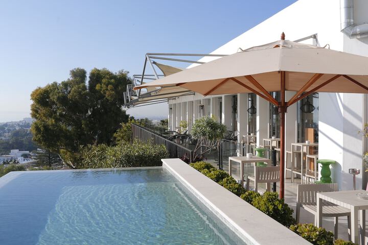 Pool Hotel