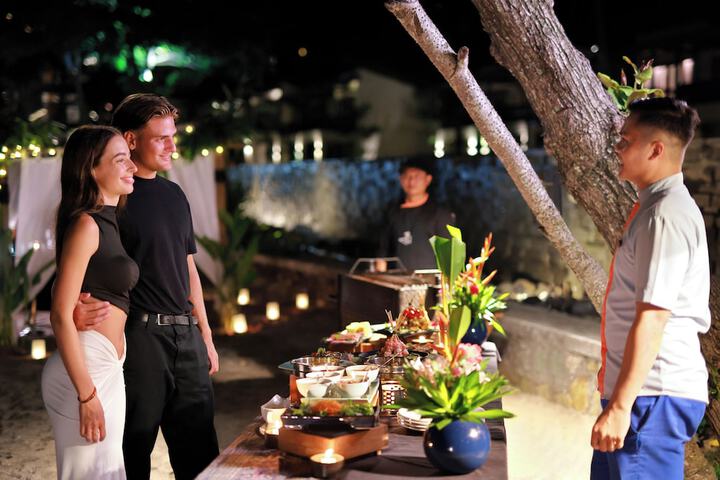 Dining 93 of 100