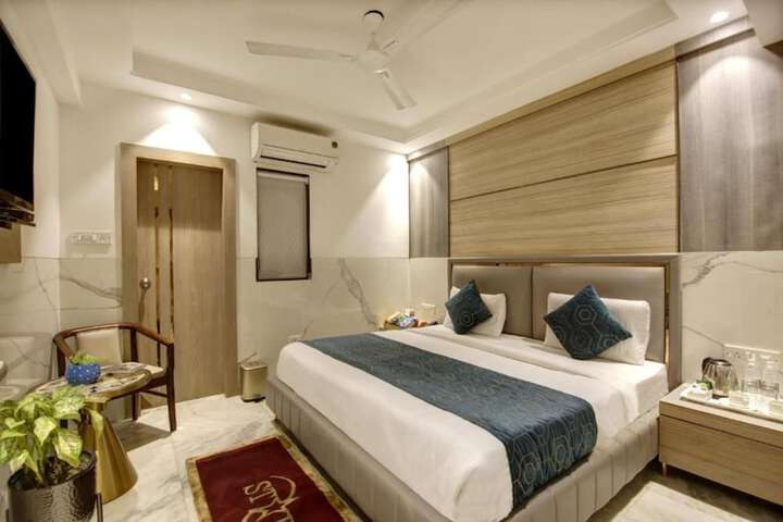 Room 18 of 47