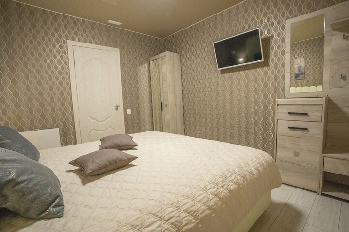 Room 15 of 61