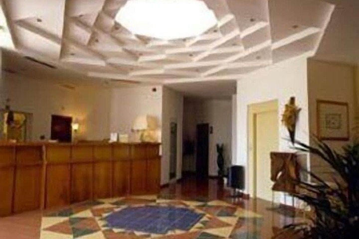 Hotel Interior 4 of 46