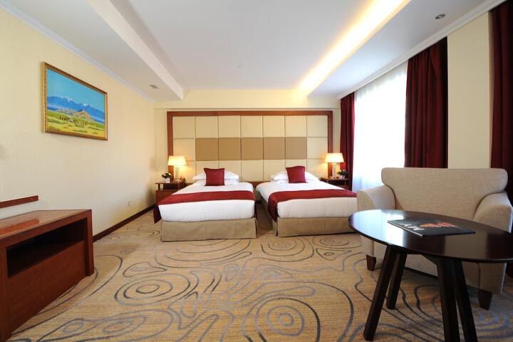 Room 34 of 325