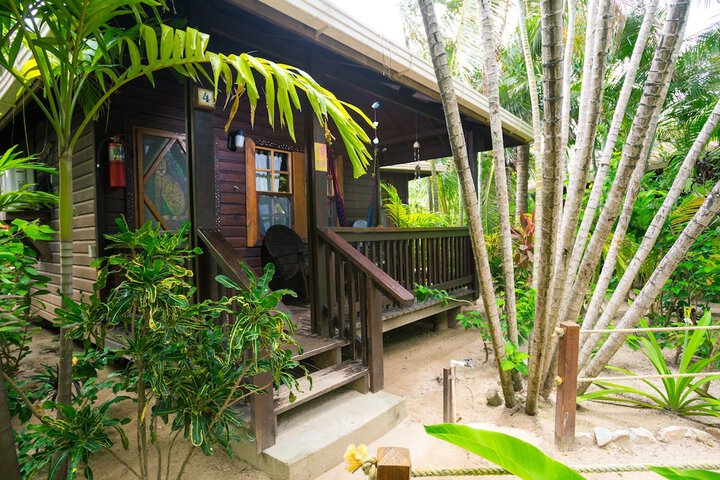 Hotel Exterior 123 of 126