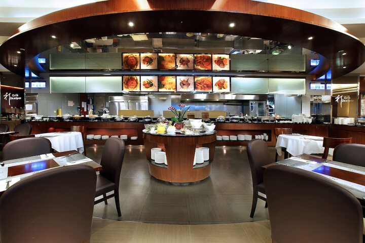 Dining 55 of 71