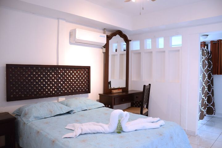Room 6 of 29