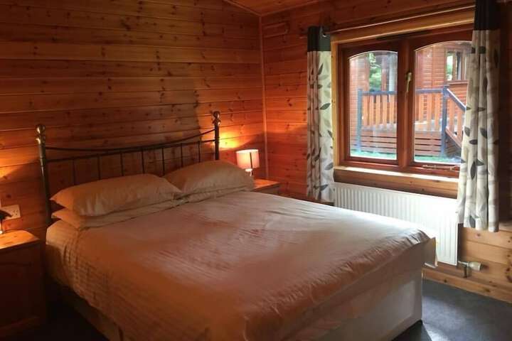 Room 2 of 12