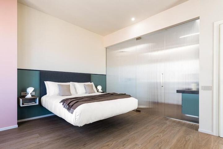 Room 10 of 36