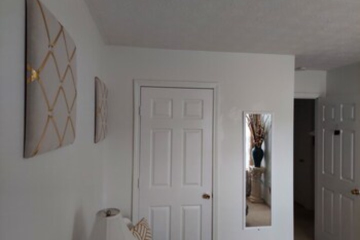 Room 32 of 64
