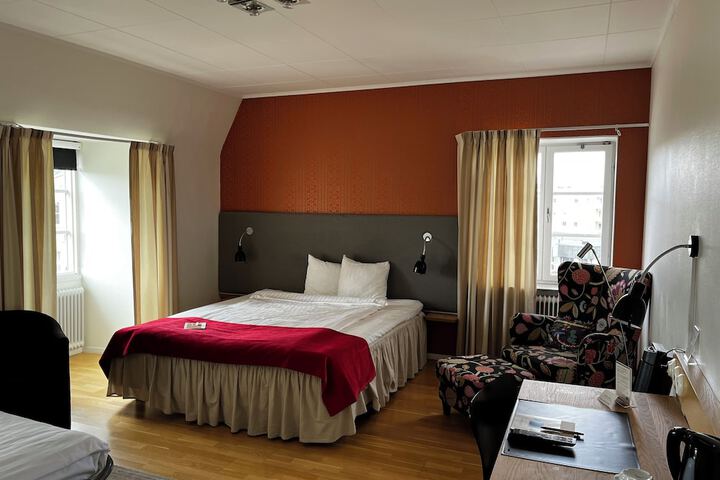 Room 26 of 84
