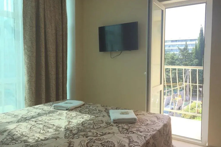 Room 3 of 11