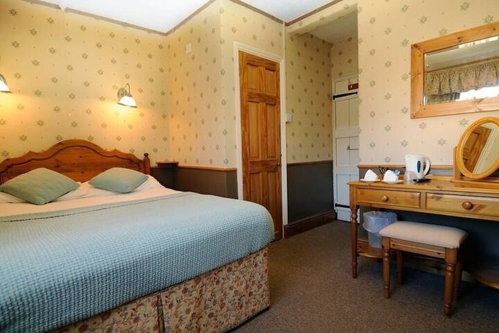 Room 3 of 15