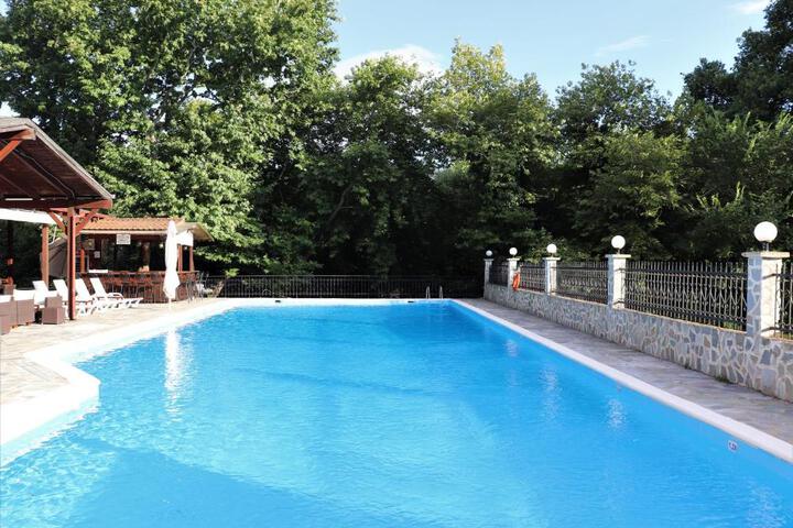 Pool Hotel