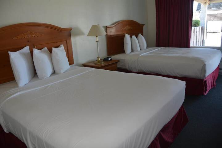 Room 4 of 27