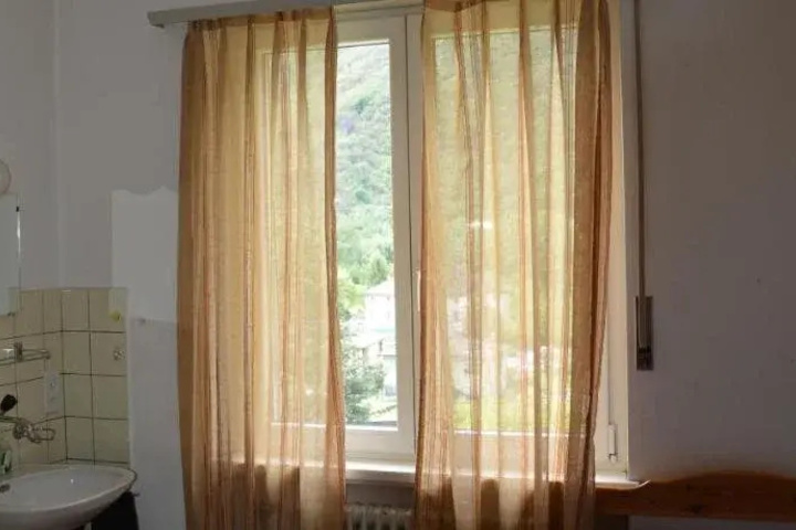 Room 7 of 19