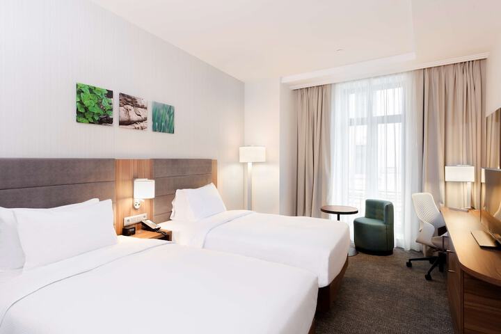 Room 30 of 113