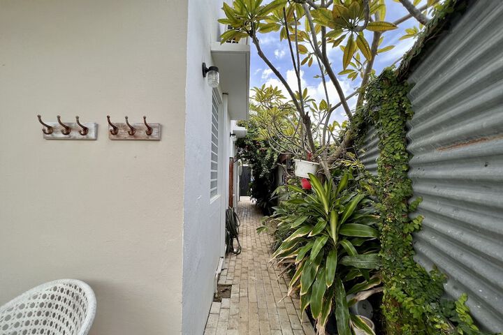 Hotel Exterior 96 of 109