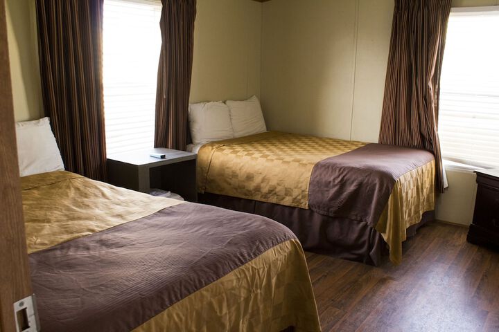 Room 2 of 29