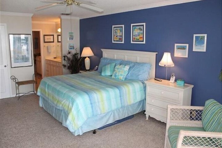 Room 9 of 19