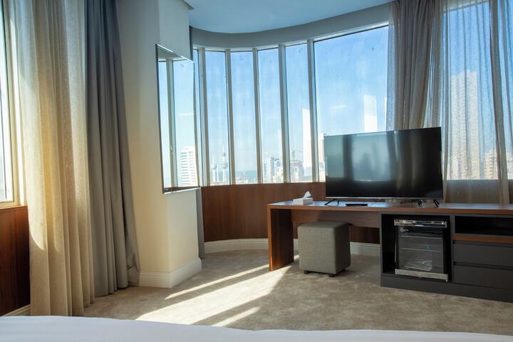 Room 11 of 23