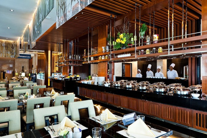 Breakfast/Coffee Service 59 of 100