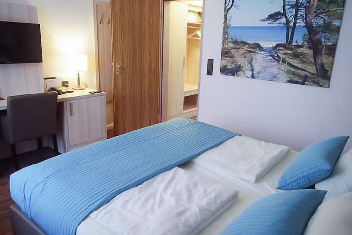 Room 14 of 92