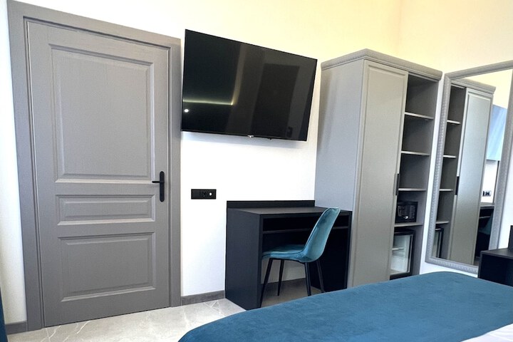 Room 34 of 70