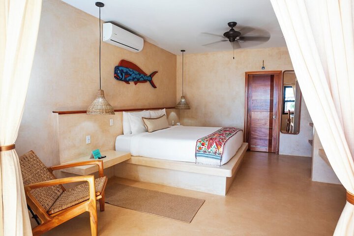Room 25 of 136