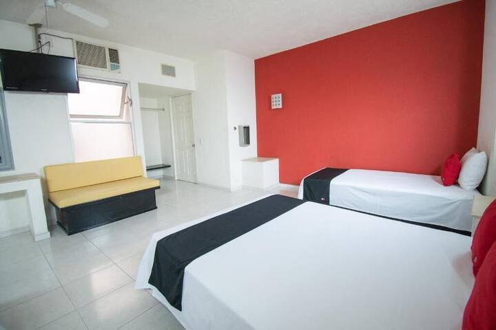 Room 16 of 28