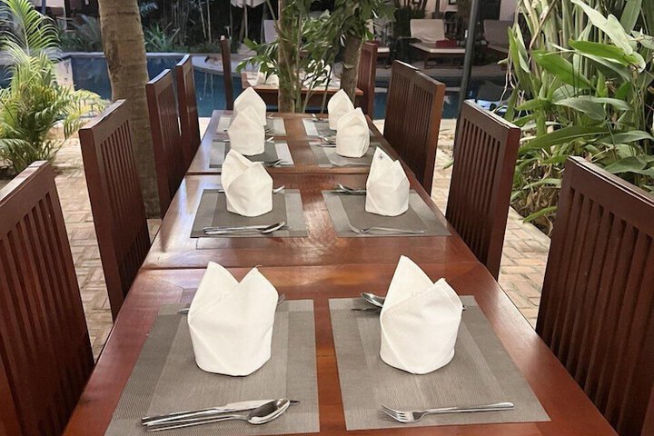 Dining 53 of 80
