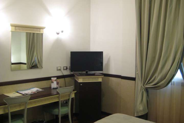 Room amenity