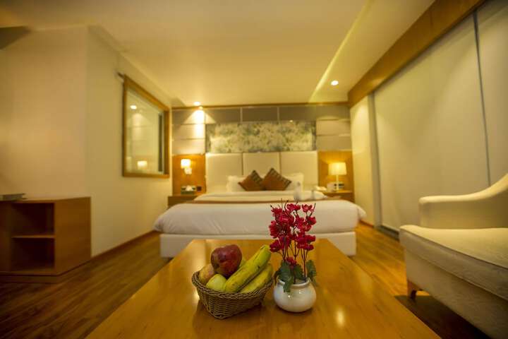 Room 4 of 30