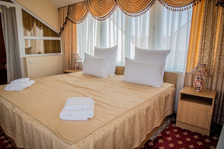 Room 9 of 51