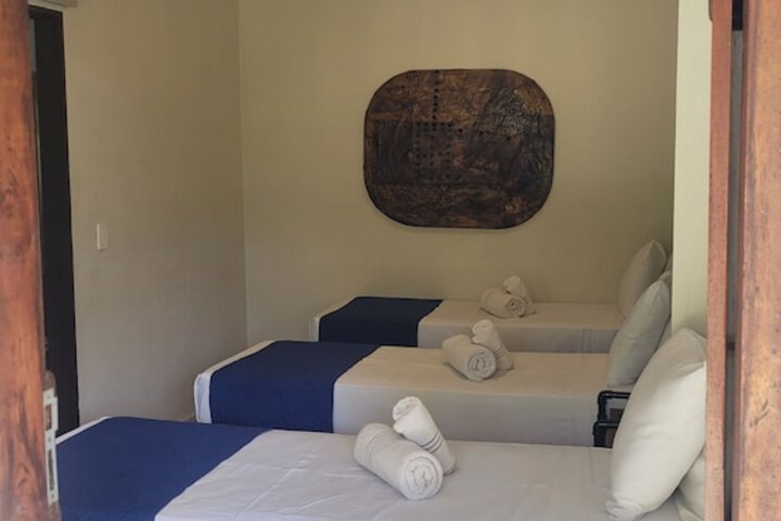 Room 12 of 38