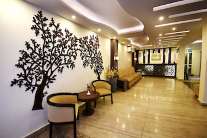 Hotel Interior 4 of 339