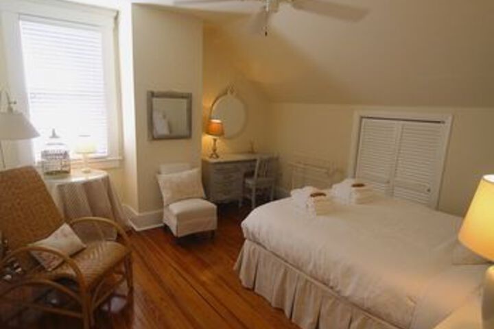 Room 41 of 137