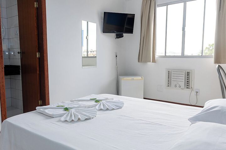 Room 6 of 17