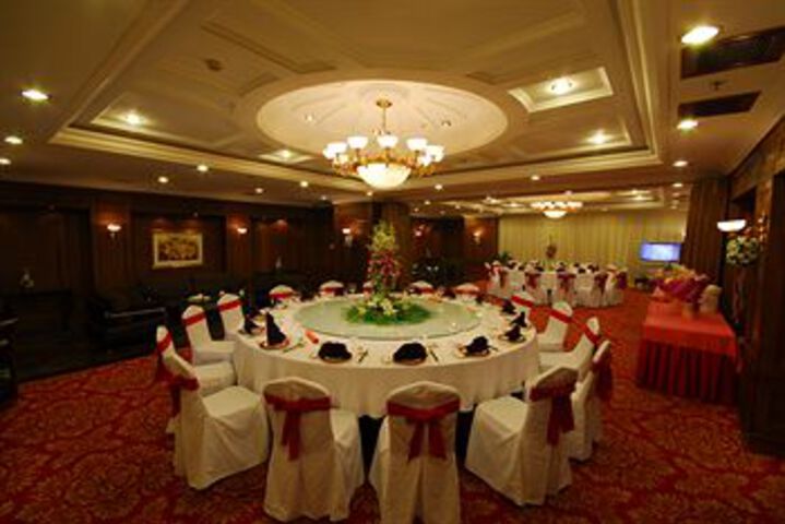 Ballroom/Hall 3 of 36
