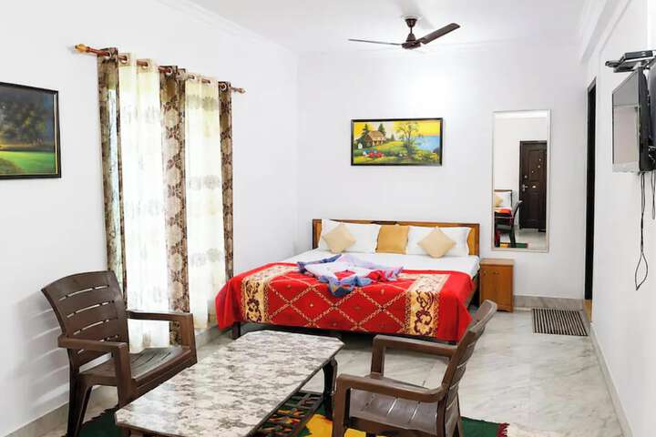 Room 2 of 17